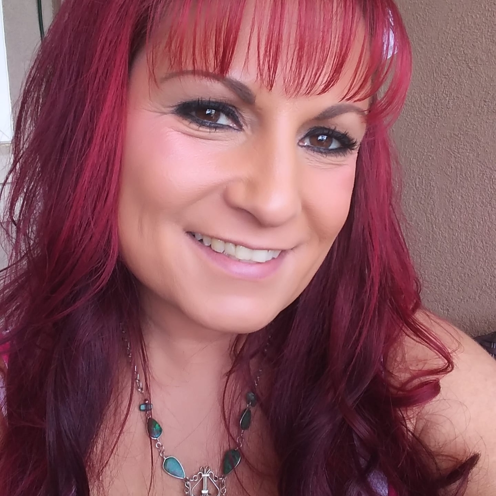 Meet your Posher, April